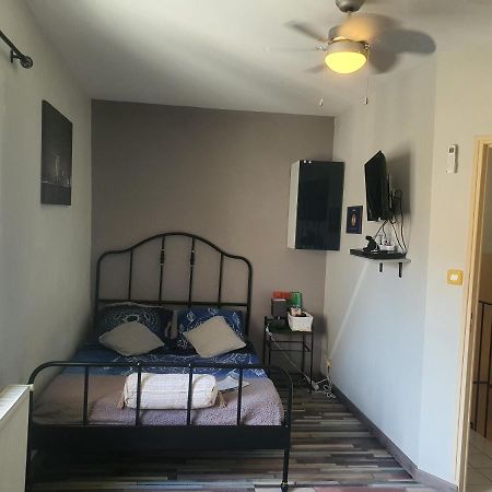 City House Appartements Entraigues-sur-la-Sorgue Bagian luar foto