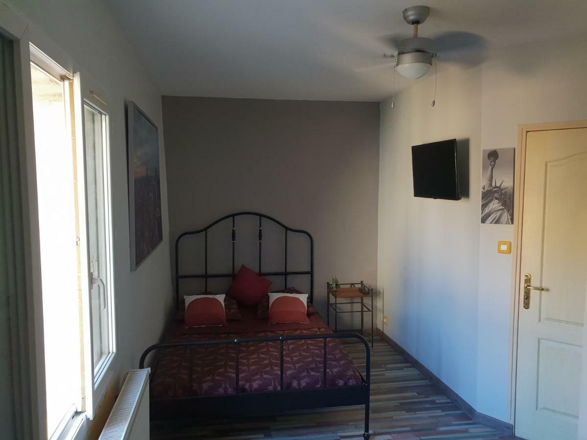 City House Appartements Entraigues-sur-la-Sorgue Bagian luar foto
