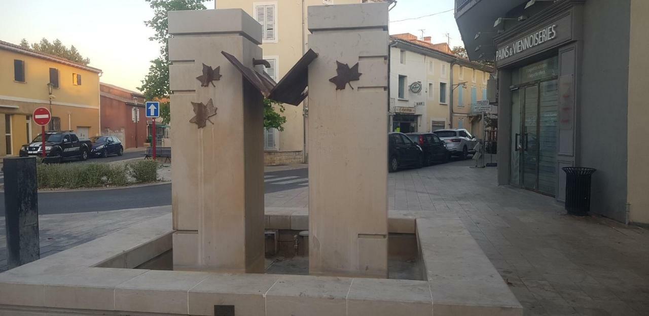 City House Appartements Entraigues-sur-la-Sorgue Bagian luar foto